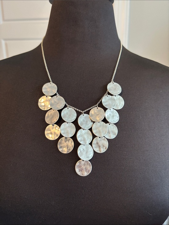 Premier Designs Jewelry - Vintage Premier Designs Silver Cascade Bib Necklace